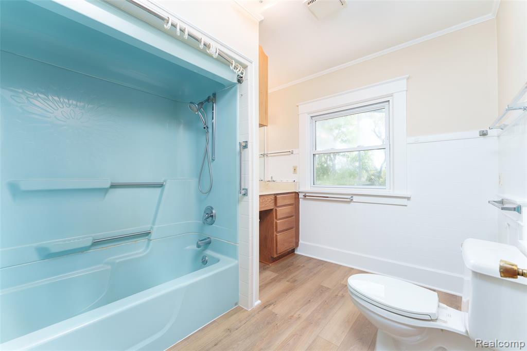 712 E Grand River Avenue, Fowlerville, MI 48836 — Photo 21