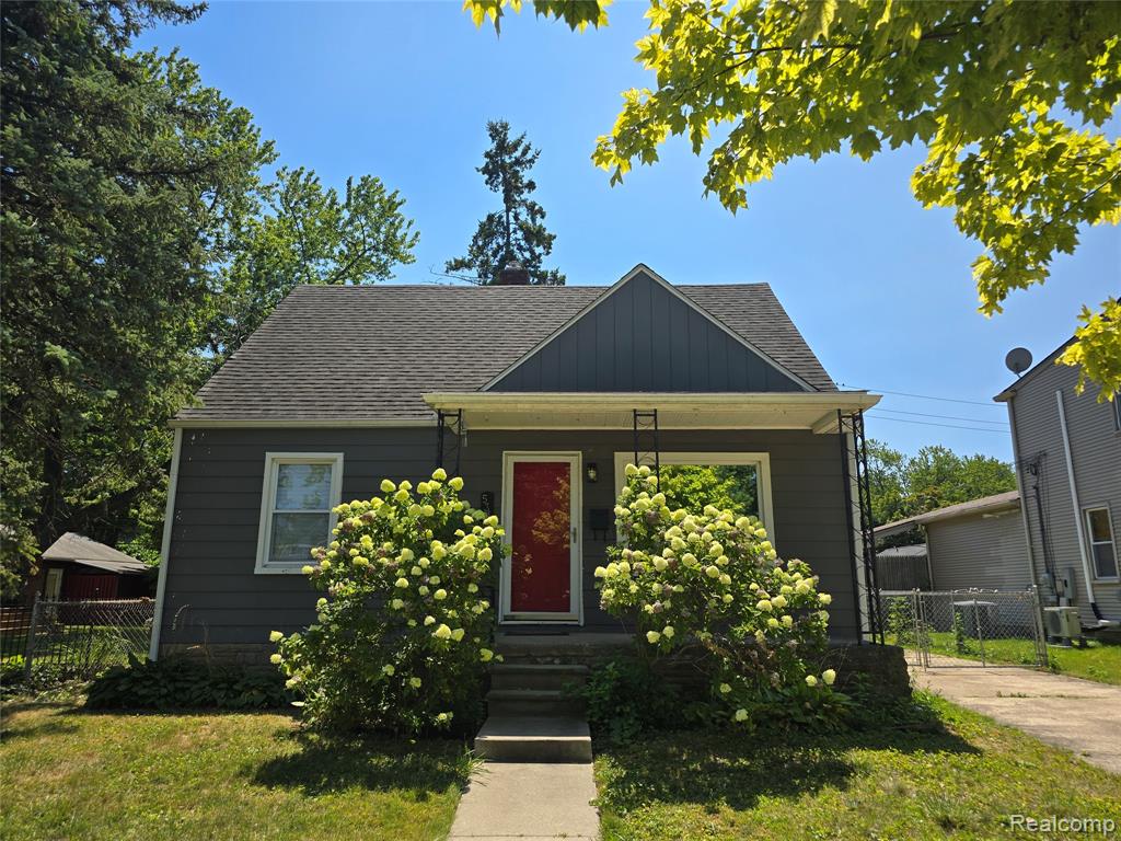 534 Ardmore Drive, Ferndale, MI 48220