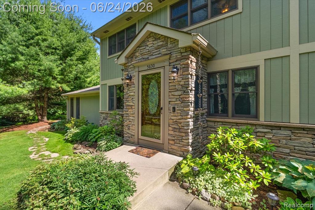 5630 Griffith Drive, Brighton, MI 48116 — Photo 3