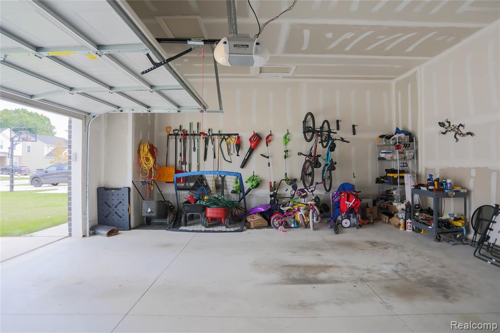 20776 Wexford Drive, Macomb, MI 48044 — Photo 17
