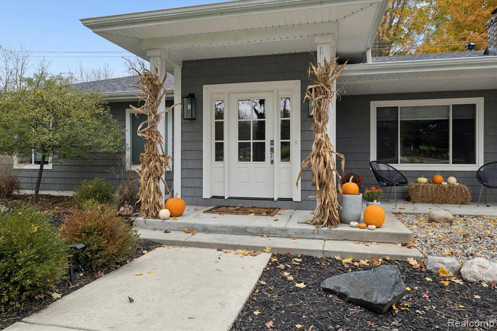 5100 Oak Hill Road, Clarkston, MI 48348 — Photo 5