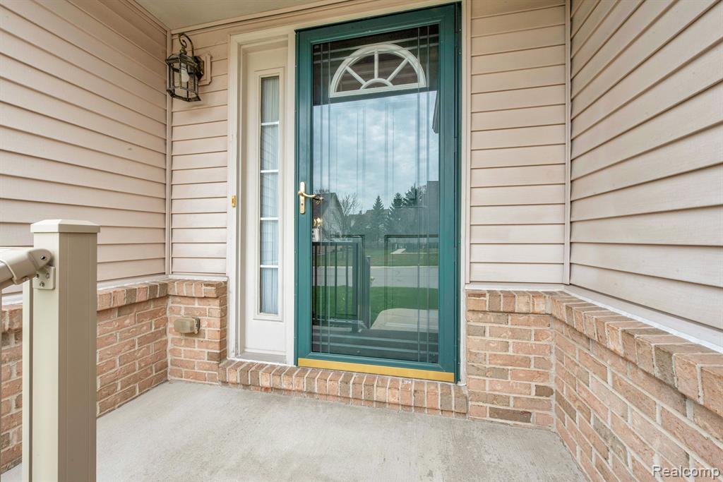 23778 ASHLEY Drive, Flat Rock, MI 48134 — Photo 5