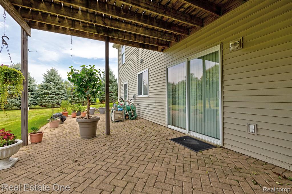 5899 Cobblestone Drive, Almont, MI 48461 — Photo 48