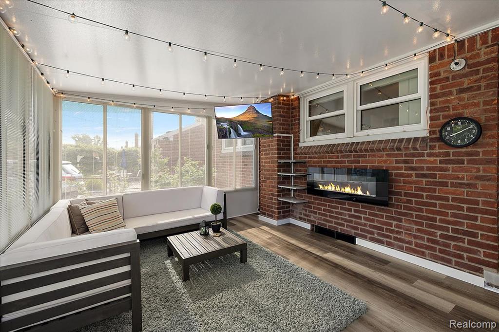 436 W Sunnybrook Drive, Royal Oak, MI 48073 — Photo 32