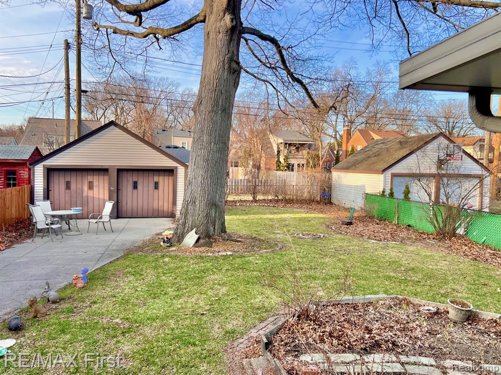 582 W Breckenridge Street, Ferndale, MI 48220 — Photo 19