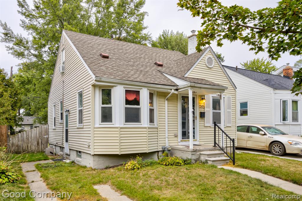 545 E Maplehurst Street, Ferndale, MI 48220 — front exterior