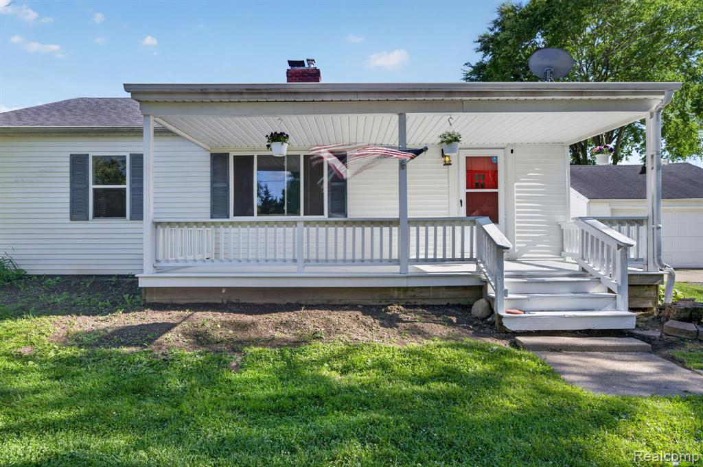 7077 Frances Road, Flushing, MI 48433 — Photo 2