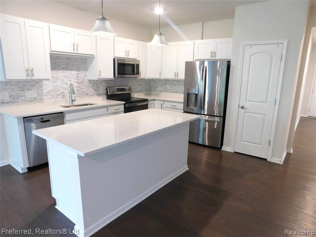 47653 Fowler Creek Drive, Canton, MI 48188 — Photo 6