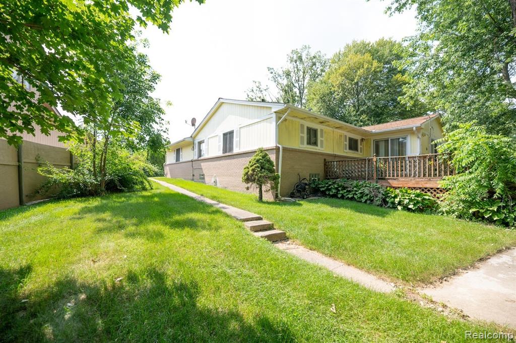 880 Bay Street, Pontiac, MI 48342 — Photo 15