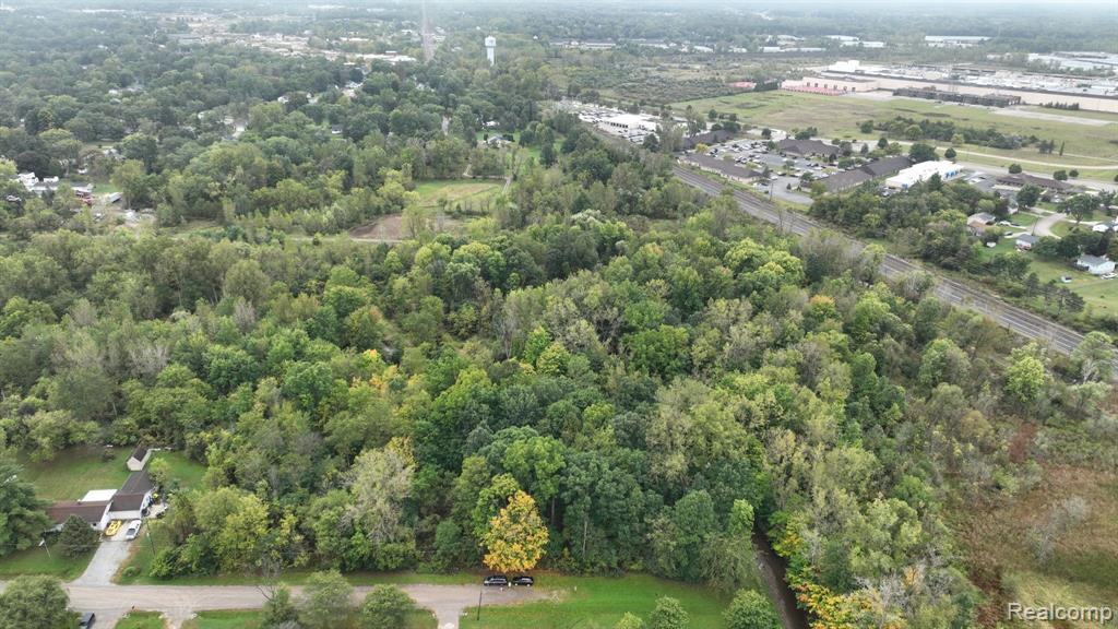 3 Esson Drive, Grand Blanc, MI 48439 — Photo 2