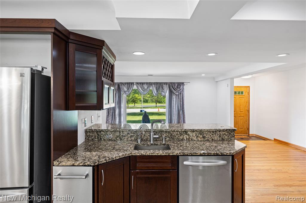 8359 Chicago Road, Warren, MI 48093 — Photo 22