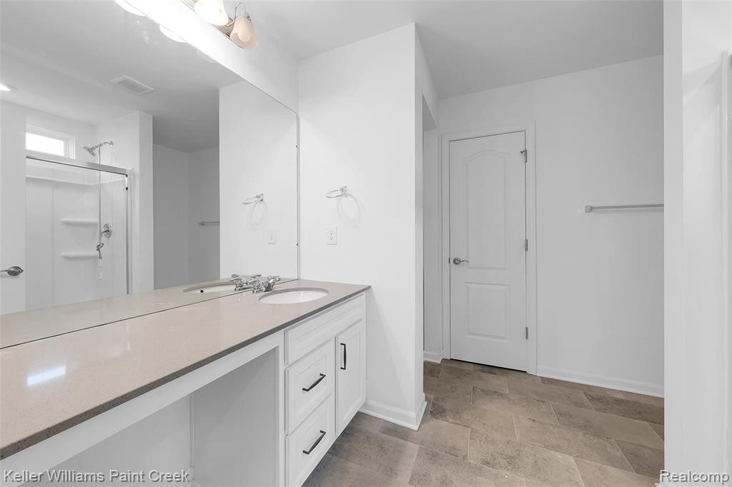 5225 Marie Lane, Sterling Heights, MI 48310 — Photo 22