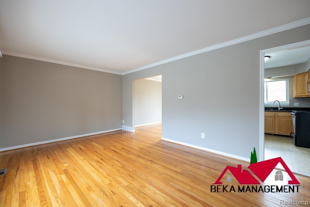 619 Randolph, Northville, MI 48167 — Photo 3