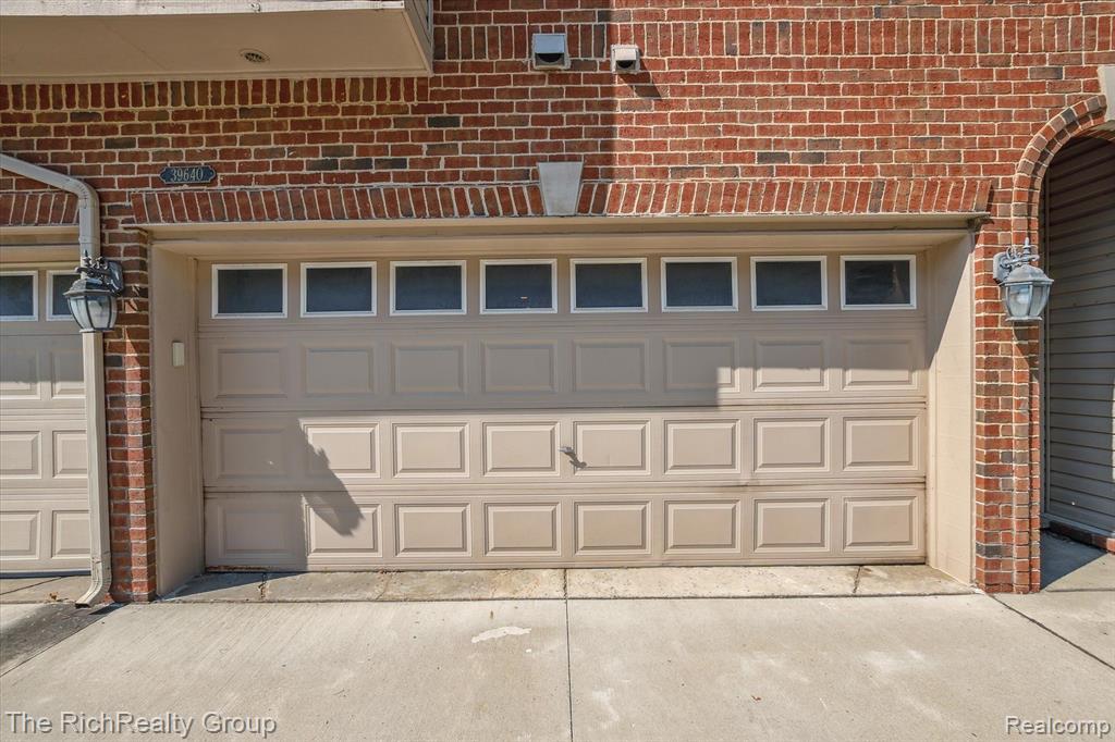 39640 ROCKCREST Lane, Northville, MI 48168 — Photo 33