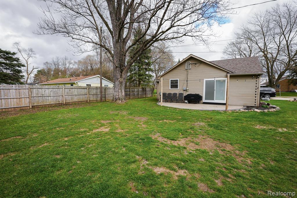 9801 E NEWBURG Road, Durand, MI 48429 — Photo 27