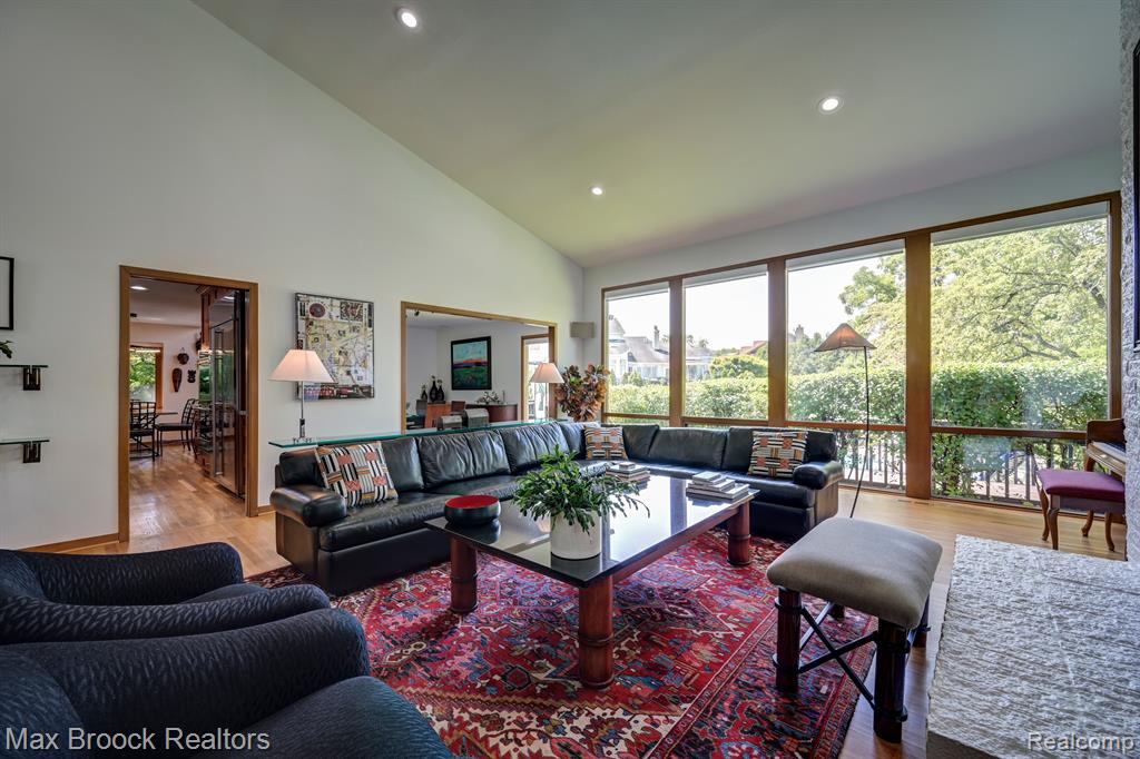 6324 ROSE Boulevard, West Bloomfield, MI — Photo 9