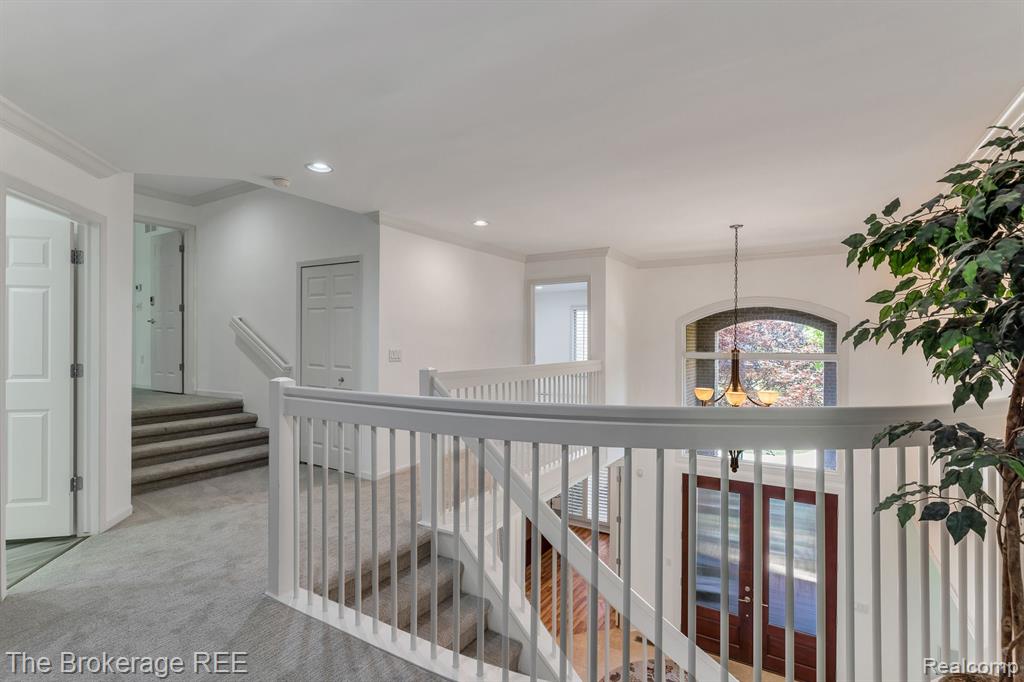 6995 HAWK WOODS Court, West Bloomfield, MI — Photo 25