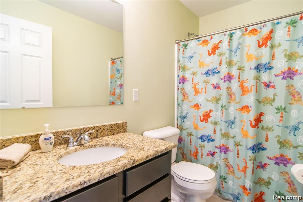 51171 Brompton, Novi, MI — Photo 15