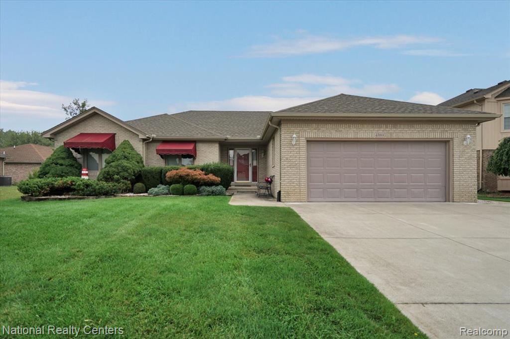 45866 Glen Court, Macomb, MI 48044 — Photo 2