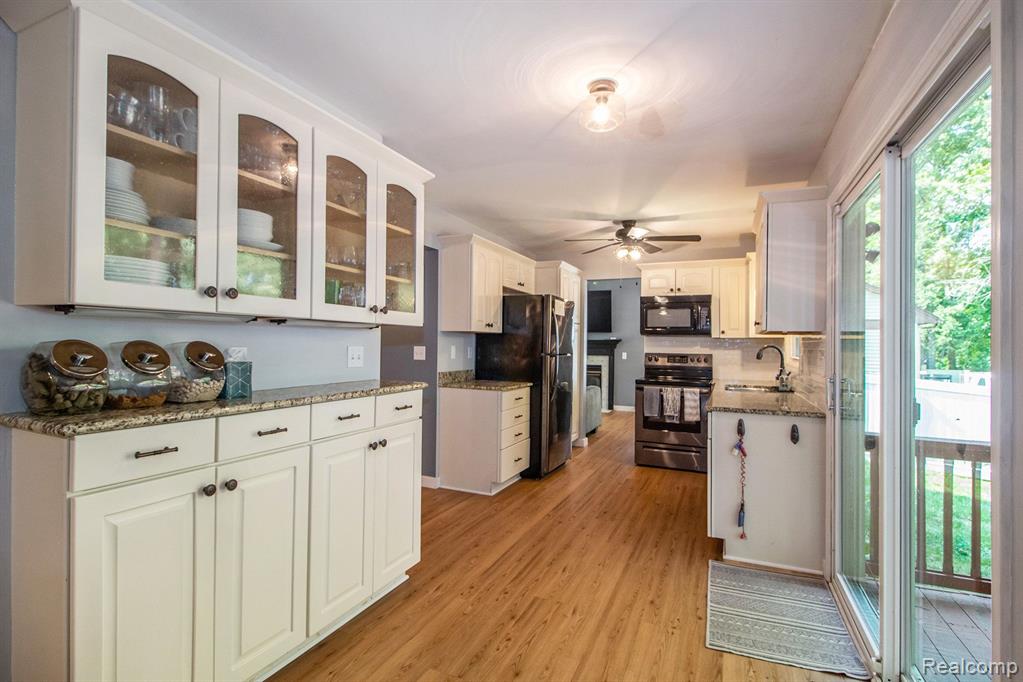 7989 LAKE CREST Drive, Ypsilanti, MI 48197 — Photo 20