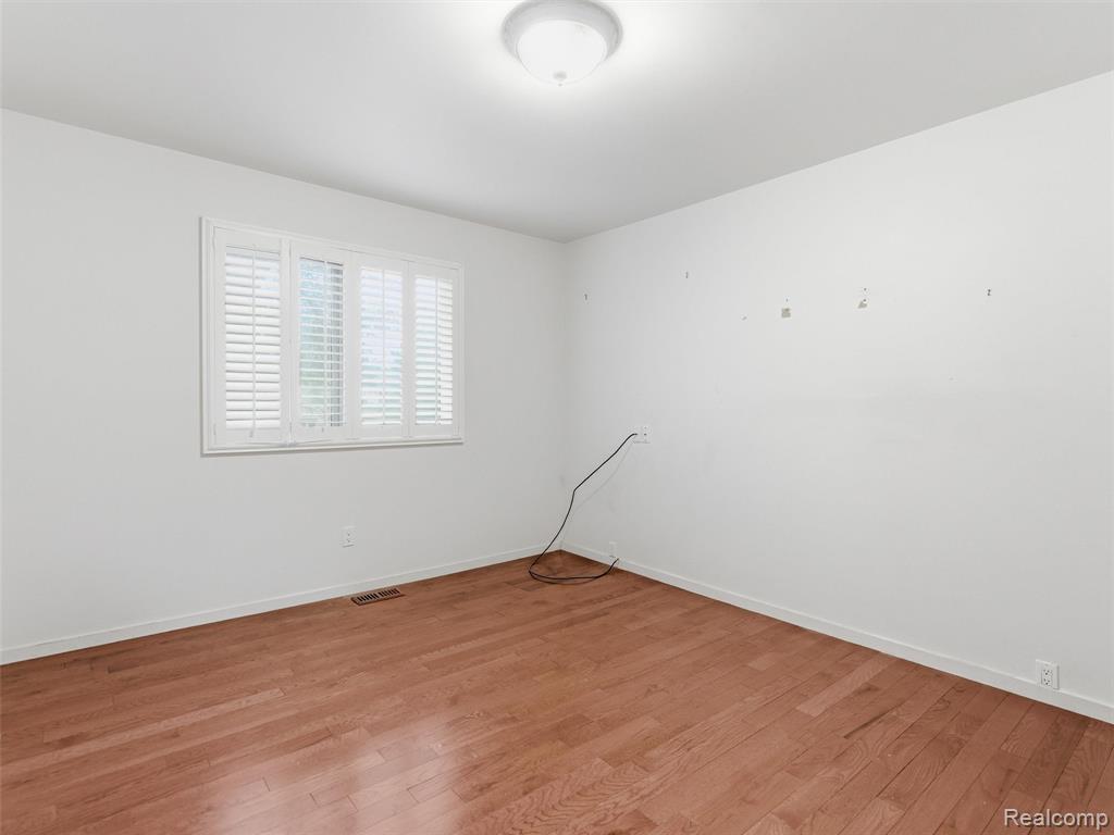 6394 Rose Boulevard, West Bloomfield, MI — Photo 38