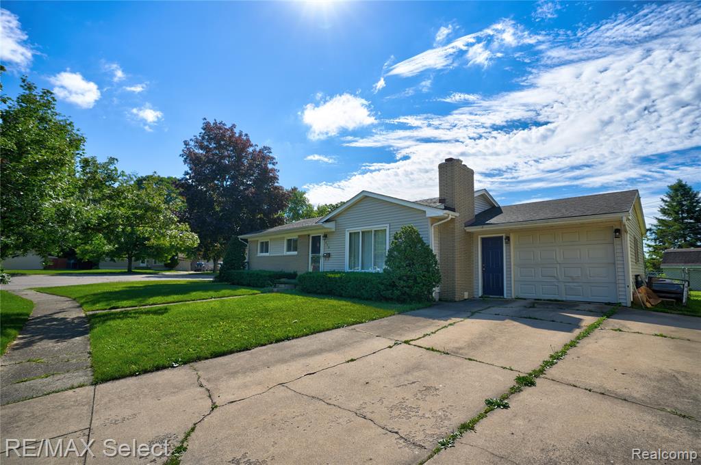 574 Poplar Street, Clio, MI 48420 — Photo 5