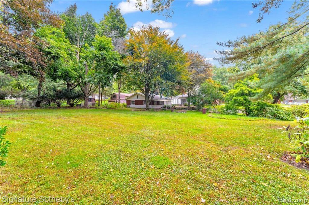 11916 Post Lane, South Lyon, MI 48178 — Photo 24