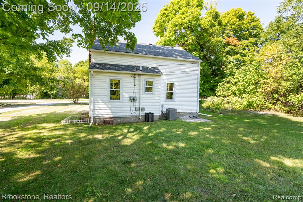 561 Pontiac Street, Oxford, MI 48371 — Photo 24