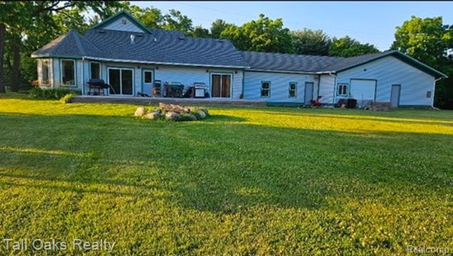 9198 Hegel Road, Goodrich Vlg, MI — Photo 43