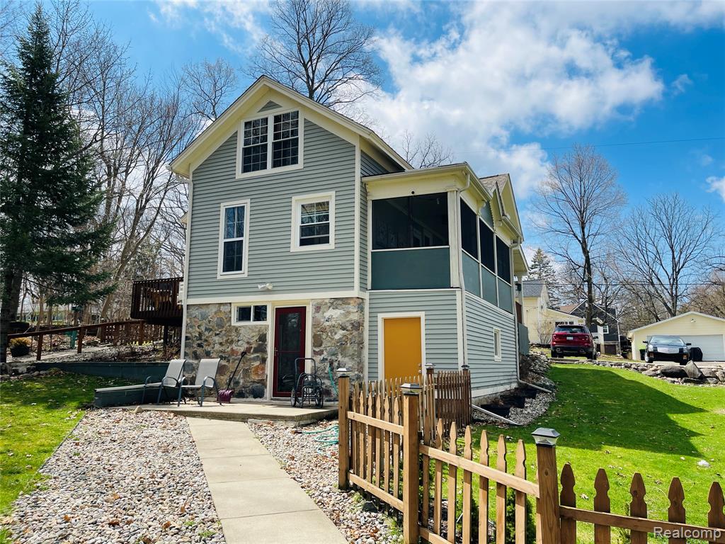 909 Williams Street, Fenton, MI 48430 — Photo 43