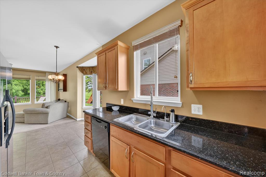 28294 Cottage Lane, New Hudson, MI 48165 — Photo 15