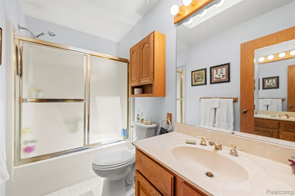 6687 Ridgeview Drive, Clarkston, MI — Photo 22