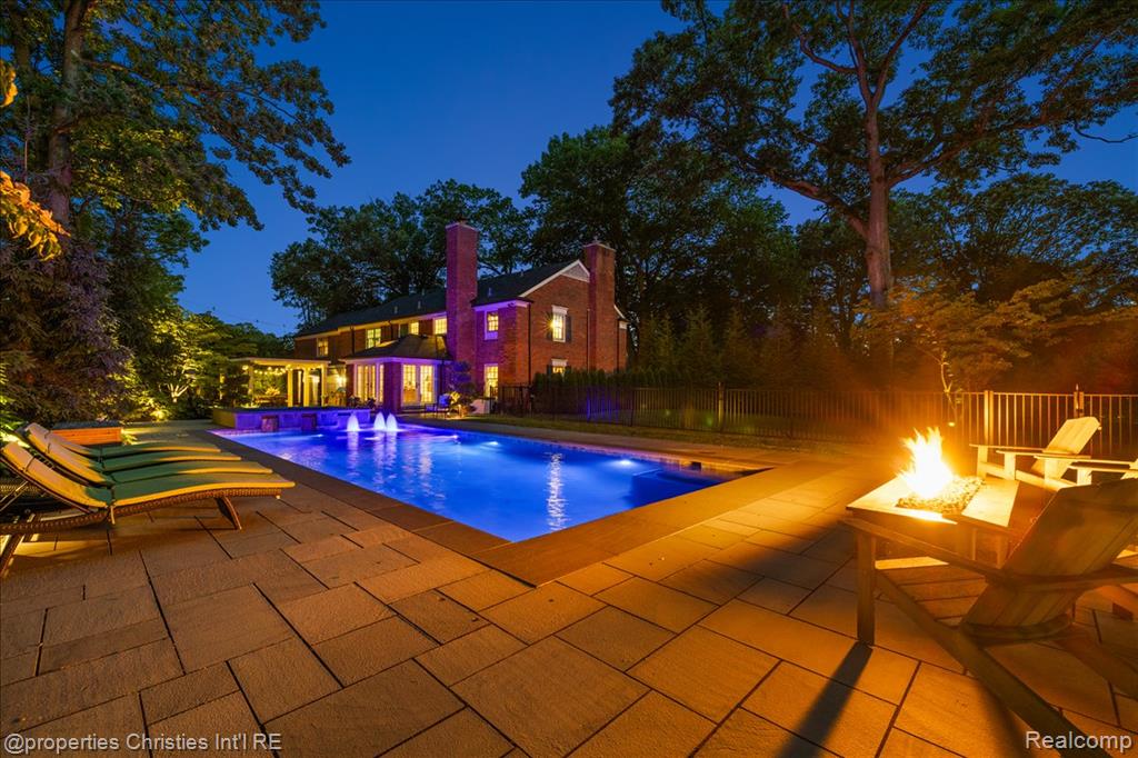 950 E Glengarry Circle, Bloomfield Hills, MI 48301 — Photo 3