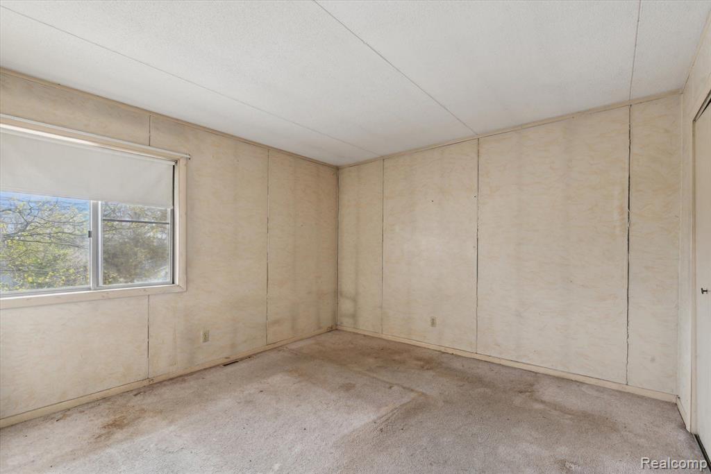 811 HOWELL Avenue, Adrian, MI 49221 — Photo 22