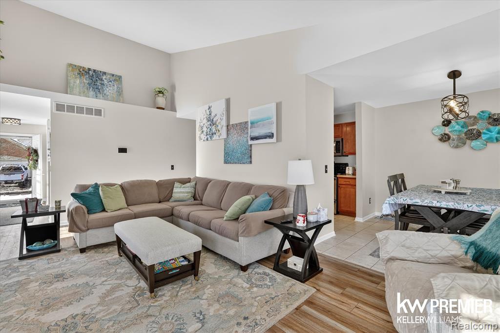 5962 Augusta Lane, Grand Blanc, MI 48439 — Photo 5
