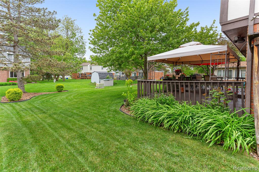 45785 Bryn Mawr Road, Canton, MI 48187 — Photo 24