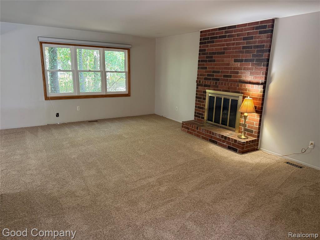 5584 N Adams Way, Bloomfield Hills, MI 48302 — Photo 2