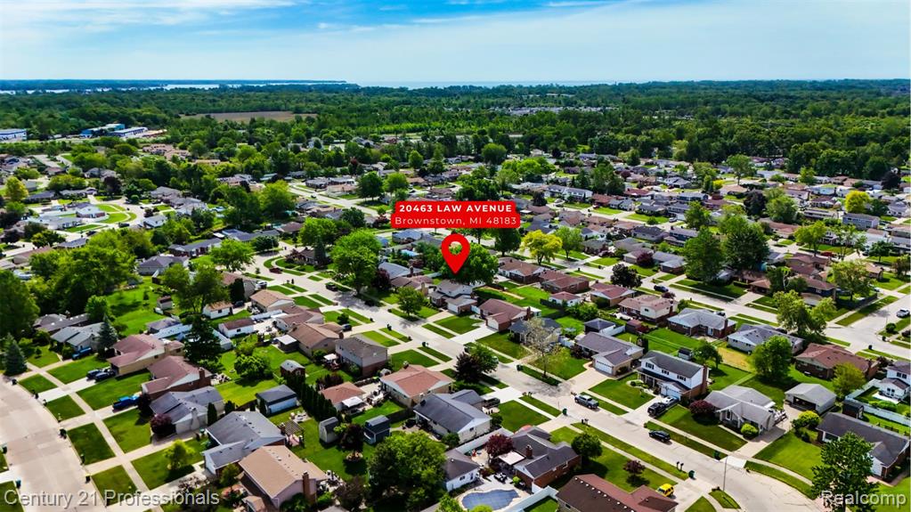 20463 Law Avenue, Brownstown, MI 48183 — Photo 12