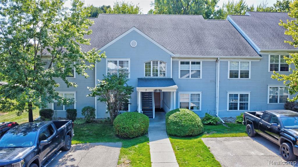 12364 Saint Andrews Way, 66, Fenton, MI 48430 — front exterior