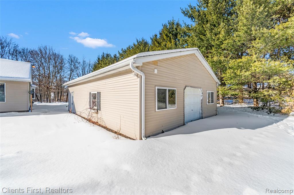 270 N Hurd Road, Ortonville, MI 48462 — Photo 26