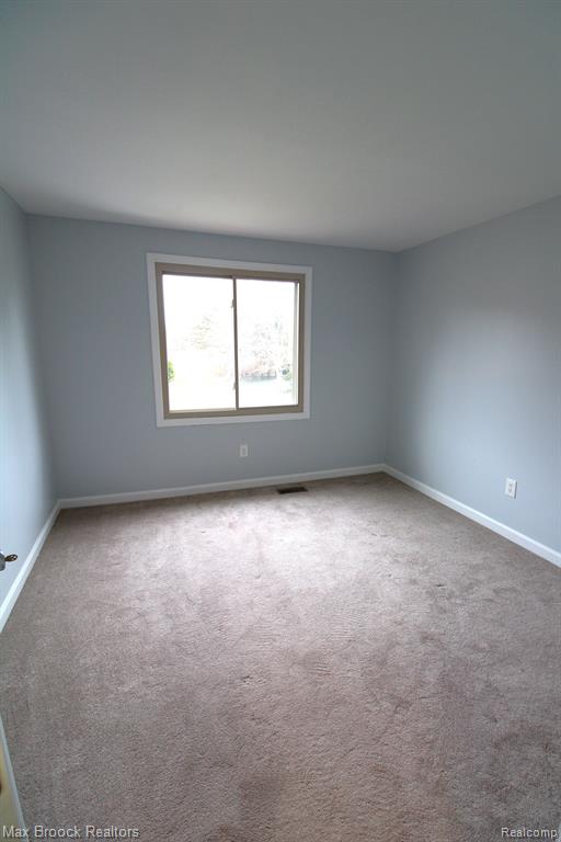 6895 INDIAN CREEK Drive, West Bloomfield, MI — Photo 12
