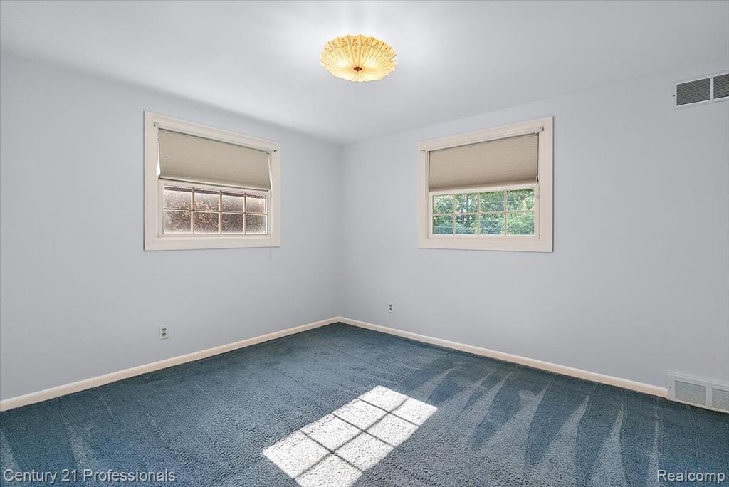 633 Foxhall Road, Bloomfield Hills, MI 48304 — Photo 49