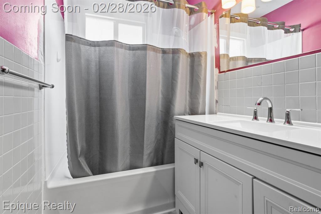 2480 Brownwood Drive, Port Huron, MI 48060 — Photo 12