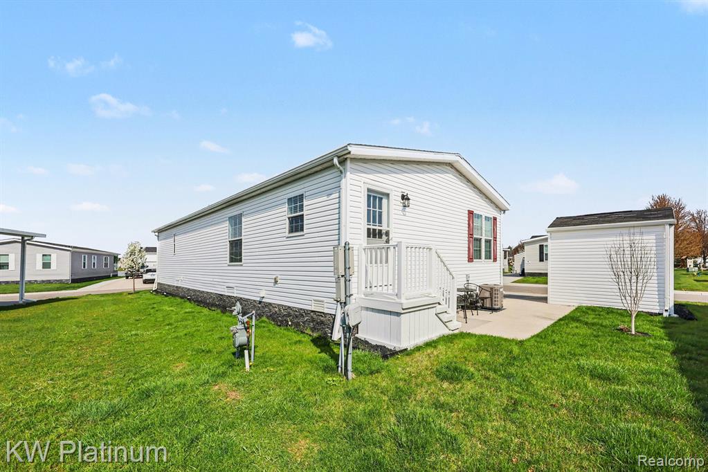 57512 Mill Point Road, Lenox, MI 48048 — Photo 18