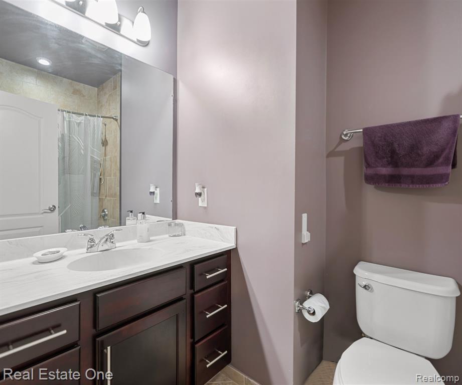 50437 TAMARACK Trail, Northville, MI 48168 — Photo 33