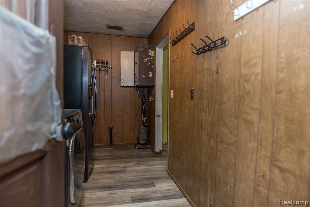4216 Parker Road, Fort Gratiot, MI 48059 — Photo 13