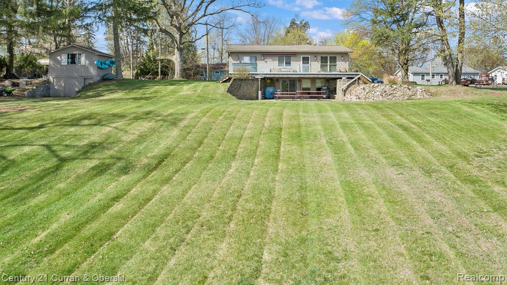 417 CHICAGO Drive, Howell, MI 48843 — Photo 55