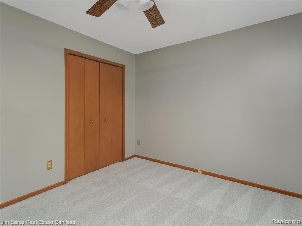40252 Aynesley Street, Clinton Twp, MI 48038 — Photo 16
