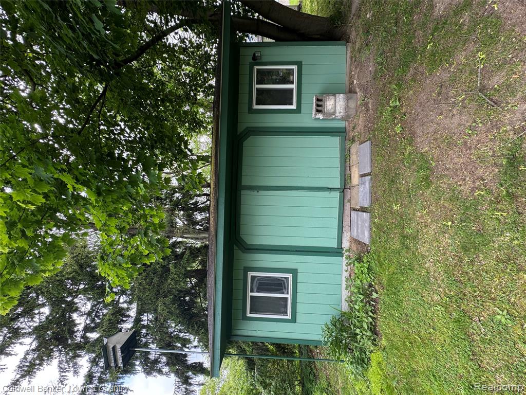 8661 Country Club Drive, Pinckney, MI 48169 — Photo 9