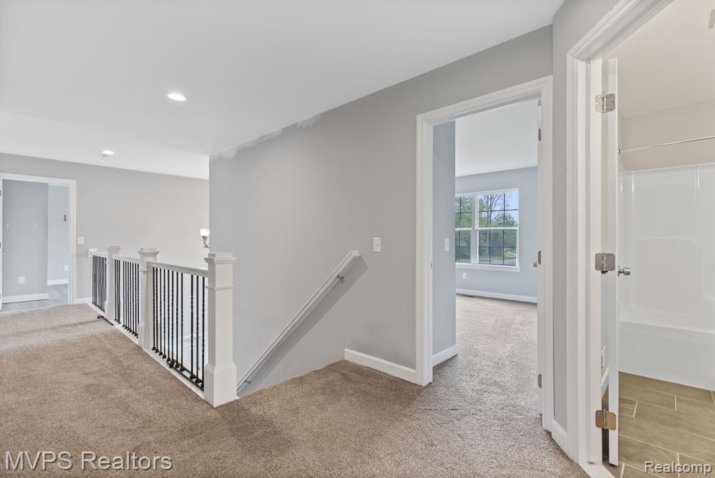 5325 SHOREWOOD Drive, Fort Gratiot, MI 48059 — Photo 31